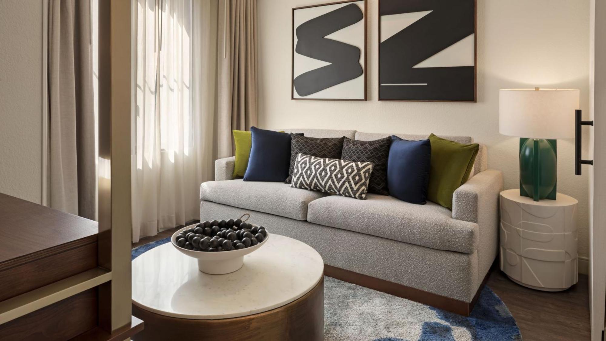 Burton House, Beverly Hills, A Tribute Portfolio 3* Los Ángeles